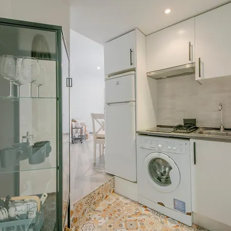 Cute & Cozy Apartment In Retiro Madrid Exterior photo